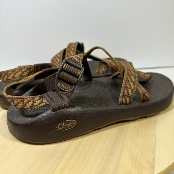 Chaco Z/2 Men\'s Hiking Sport Sandals Toe Loop Size 10 Brown Graphic Camp Trail main image 4